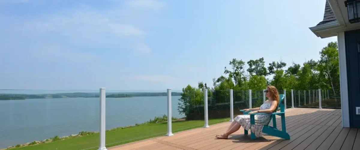 Sunspace Parkland Sunrooms - Topless Glass Railing